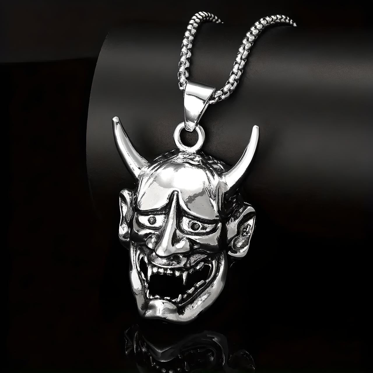 collier-tete-de-diable-ravencore